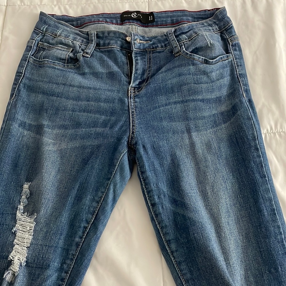 The brand is Cello Jeans.